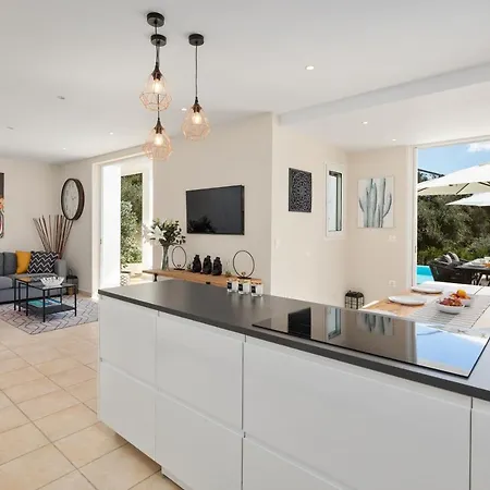 Icarus - Corfu By Sunvil